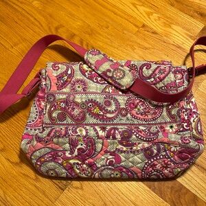 Vera Bradley large messenger bag